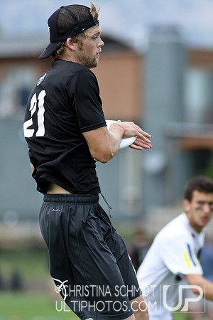 2012 USAU D-I College Championships Friday Round 3 Action