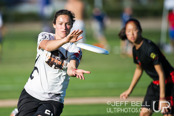 USAU_Nationals_2013_Thursday_20131017_170129_JBP2463