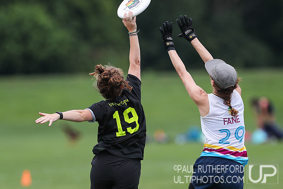 Boston Brutesquad and Tabby Rosa at the 2022 World Ultimate Club Championships
