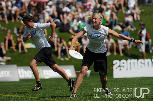 Sunday Photo Highlights Preview -- 2011 USAU College Championship