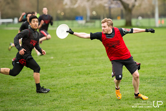 Preseason_scrimmage_20140406_165813_JBP00254