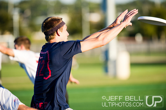USAU_Nationals_2013_Thursday_20131017_181127_JBP2643