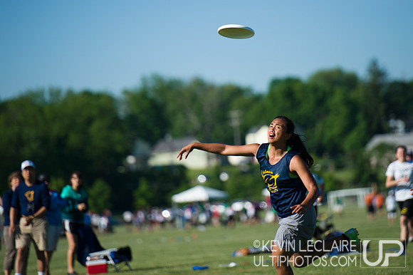 2014 USAU D-I College Champs Saturday Round 1 Action