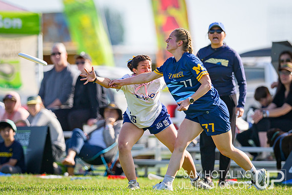 Pre-quarterfinals at USAU D-I College Championships