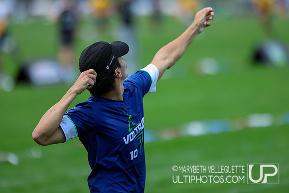 Friday action at the USAU International Club Championship