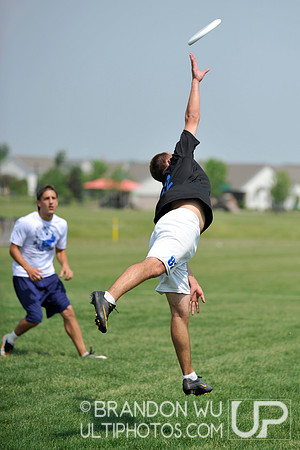 Sunday Open Bracket Play - 2012 USAU D-III College Championships