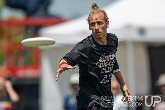 Day 2 of the USA Ultimate U.S. Open ICC Championships