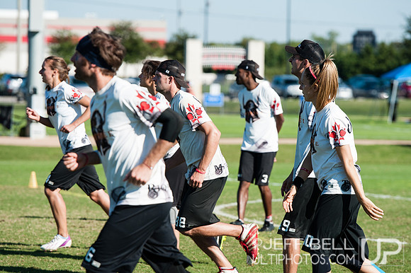 USAU_Nationals_2013_Thursday_20131016_162028_JBP2574