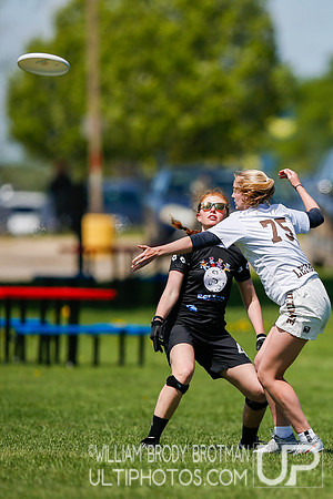Day 2 of USA Ultimate 2022 D-III College Championships