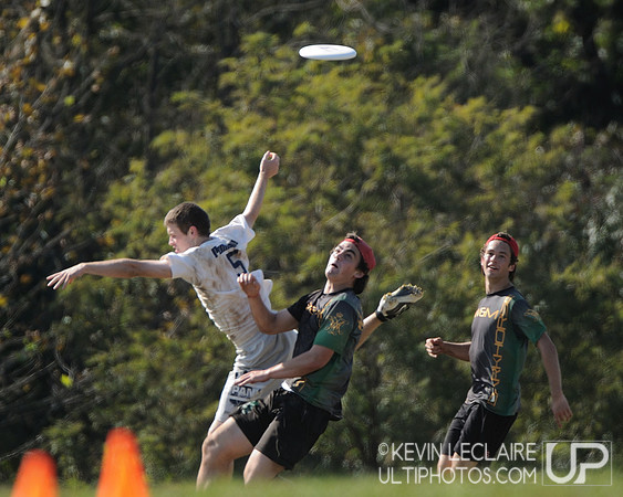 Hucks off the Hilltop -- Saturday Round 4 photo