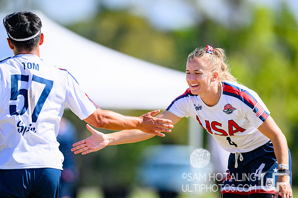 Mixed power-pools during World Ultimate Championships at Runaway Bay Sports Precinct