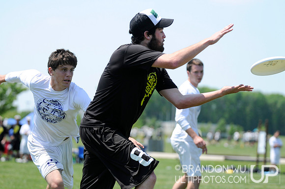Saturday Open Pool Play & Crossovers - 2012 USAU D-III College Championships