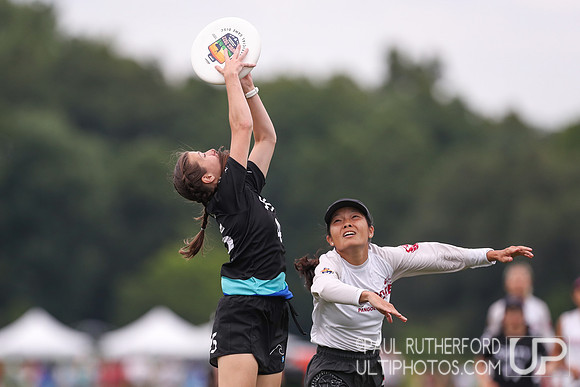 Salty and Pangolins at the 2022 World Ultimate Club Championships