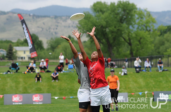 Sunday Photo Highlights Preview -- 2011 USAU College Championship