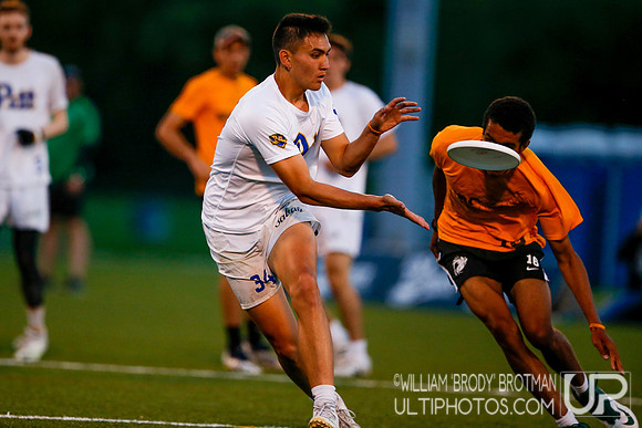 Day 3 of 2022 USA Ultimate D-I College Championships