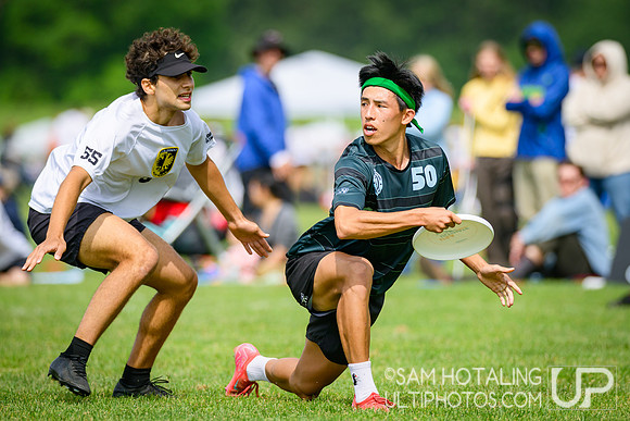 Highlights: pool play at USAU D-I College Championships