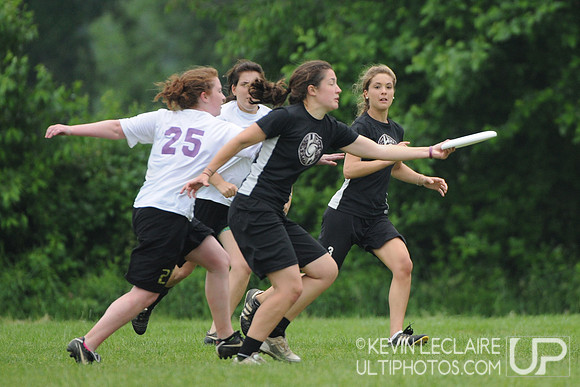Girls 10:30am Sunday Round (Qtrs) -- 2011 HS Easterns