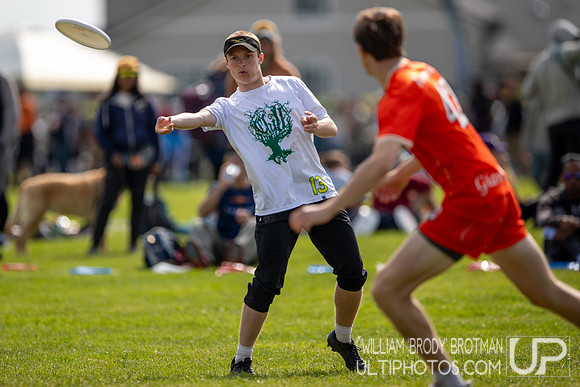 Day 1 of the USA Ultimate D-I College Championships