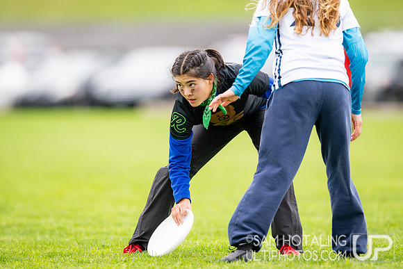 Pool play round IV at DiscNW Spring Reign