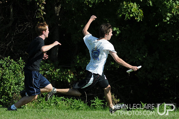 Hucks off the Hilltop -- Saturday Round 4 photo