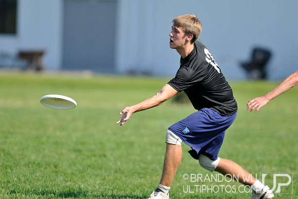 Saturday Open Pool Play & Crossovers - 2012 USAU D-III College Championships