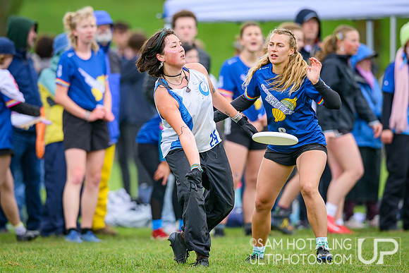 Lewis & Clark Artemis vs Whitman Sweets in quarterfinals at USAU D-III College Championships