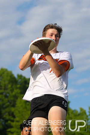 Pool play at USAU D1 College Championships