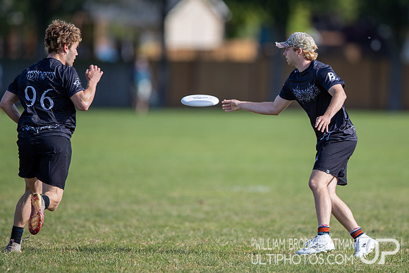 Day 2 of the USA Ultimate D-I College Championships