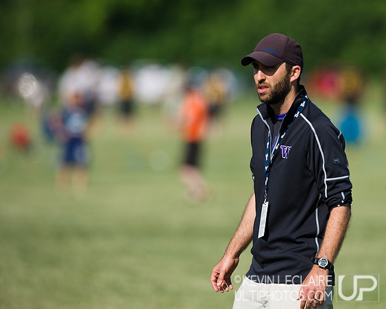 2014 USAU D-I College Champs Sunday Qtrs Action