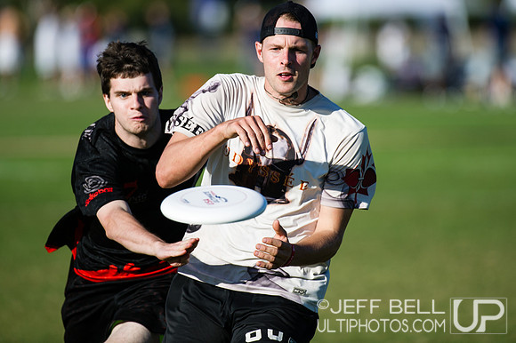 USAU_Nationals_2013_Thursday_20131017_165846_JBP2437