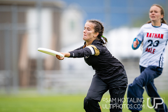 Pool play round IV at DiscNW Spring Reign