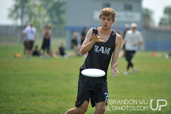 Sunday Open Bracket Play - 2012 USAU D-III College Championships