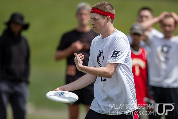 Day 1 of the USA Ultimate D-I College Championships