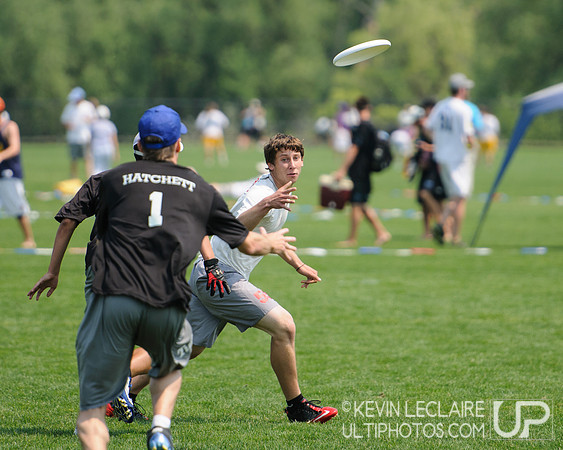 2012 USAU D-I College Championships Saturday Action