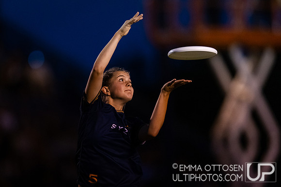 Sunday Highlights from USAU D-I College Championship semi-finals