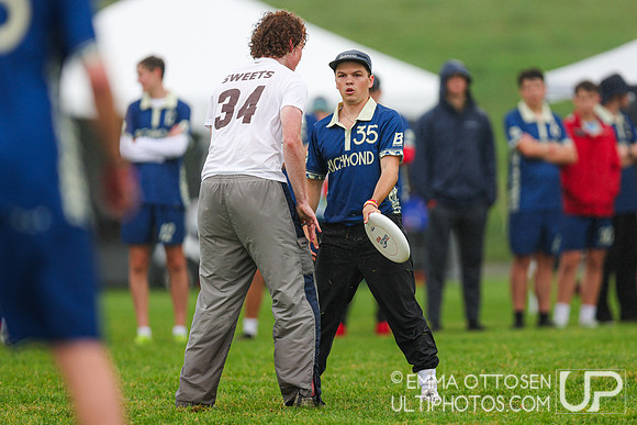 Saturday full coverage from USAU D-IIII College Championships: Round 1