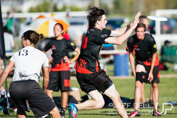 USAU_Nationals_2013_Thursday_20131017_170311_JBP2470