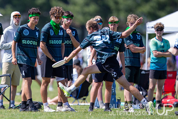 Day 2 of the USA Ultimate D-I College Championships