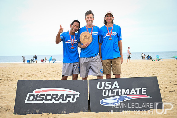 Merica GGM Men's 2nd Place Team Photo - Awards - 2025 Beach Cham