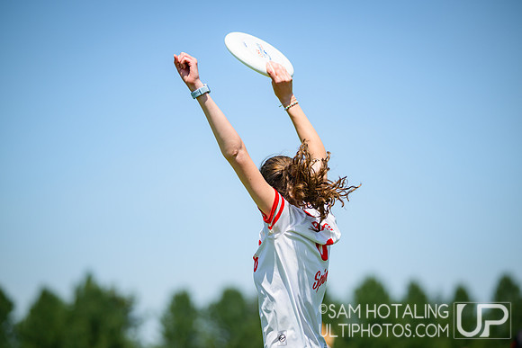 Saturday pool play at USAU D-I College Championships