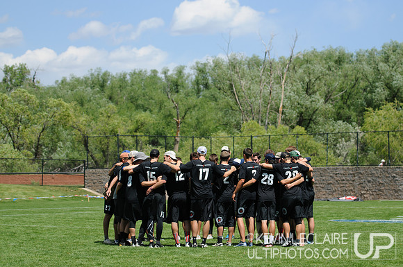 2012 USAU D-I College Championships Sunday Action