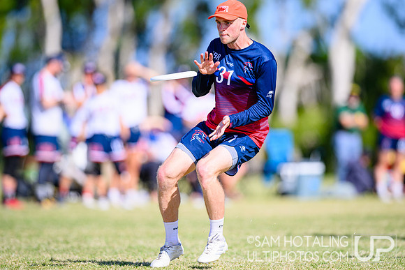 Mixed power-pools during World Ultimate Championships at Runaway Bay Sports Precinct