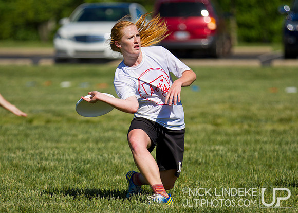 2014 USAU D-I College Champs Friday Action