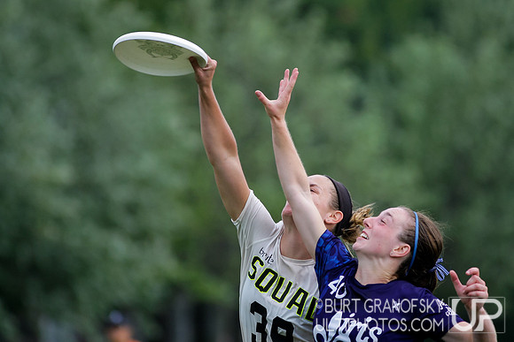 Sunday - Womens Semifinal Round - 2016 USAU Northeast Regionals