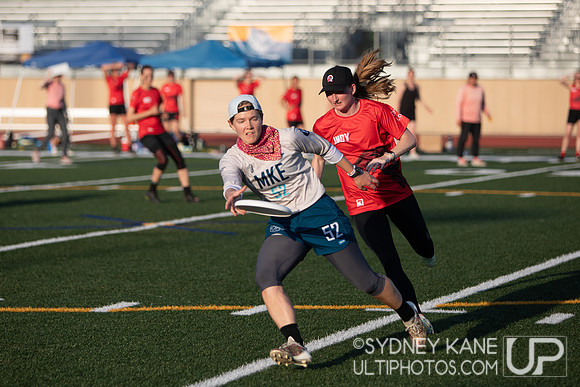 Milwaukee Monarchs vs Indy Red on 5/18/2024 in Hart Park, Wauwat