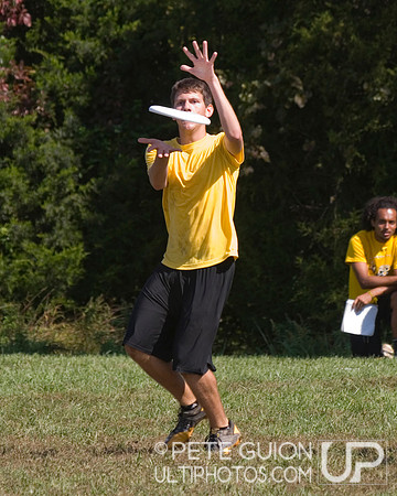 Sunday Round 2 Action -- 2011 Hucks off the Hilltop