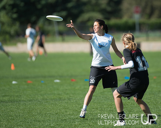 2012 USAU D-I College Championships Sunday Action