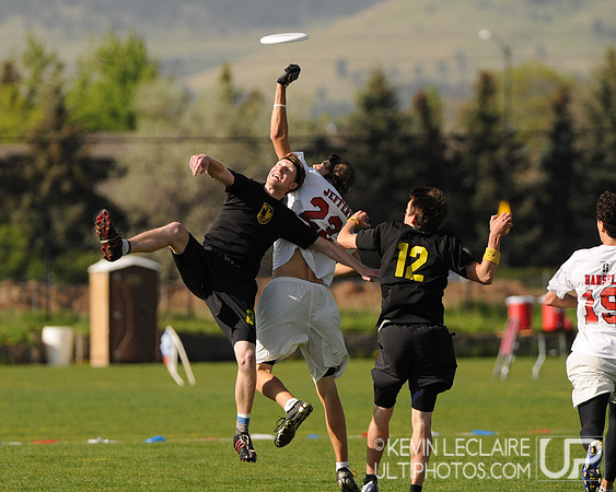 Friday 8:30am round -- 2011 USAU College Championships