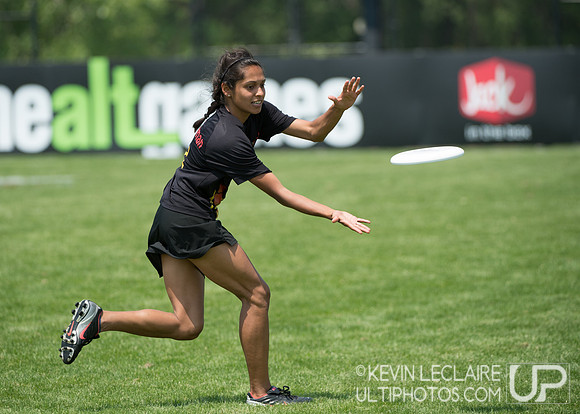 2012 USAU D-I College Championships Saturday Action