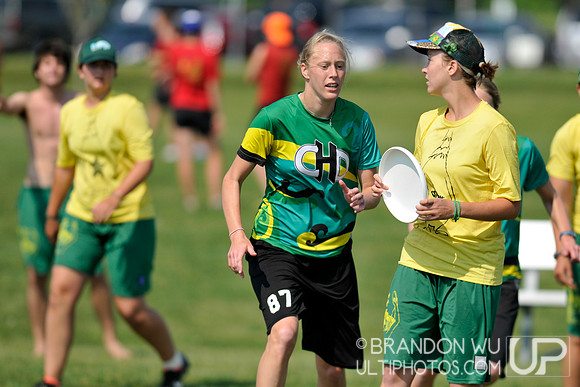Sunday Women's Bracket Play - 2012 USAU D-III College Championships